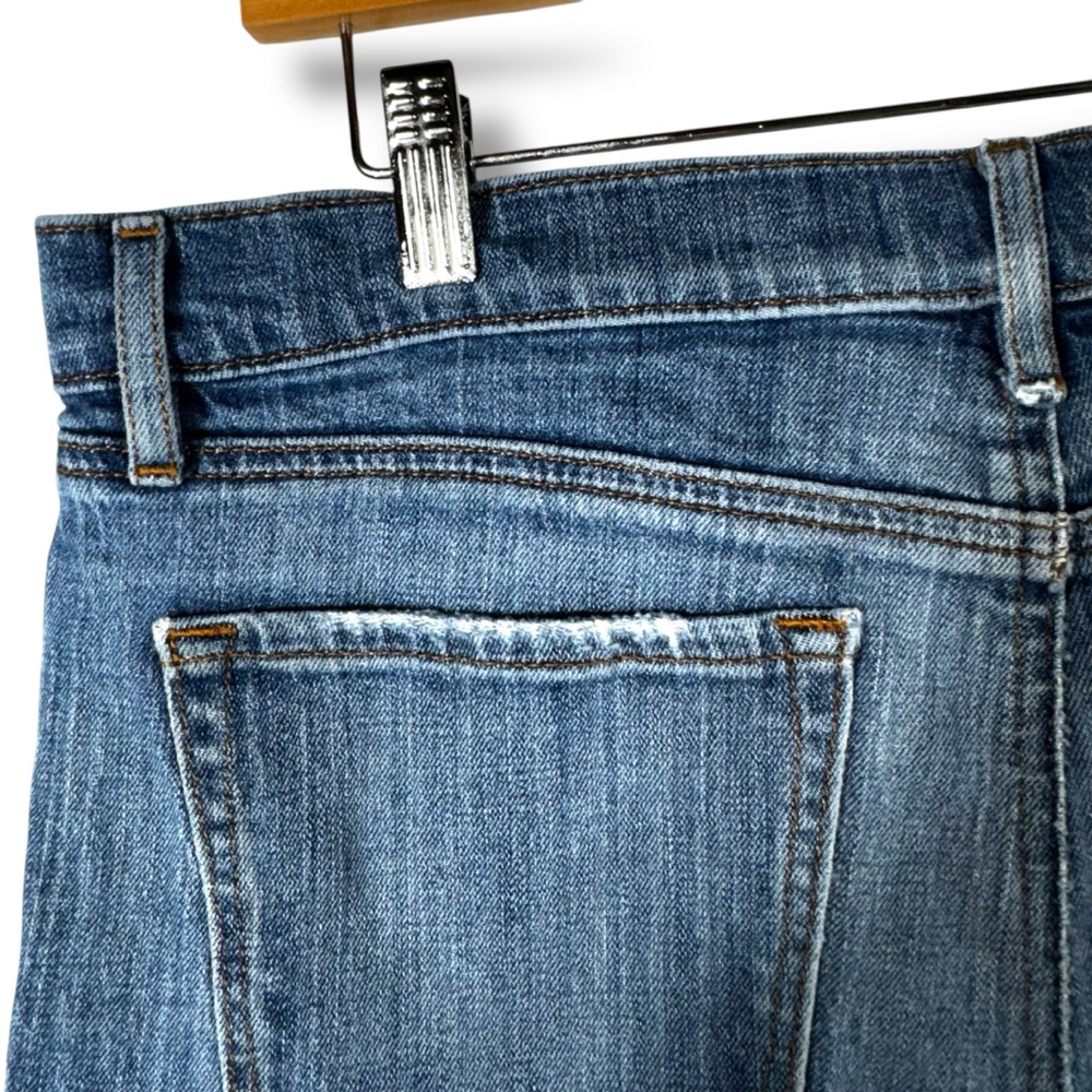 LOFT Low Rise Raw Hem Cut Off Denim Jean Shorts, Medium Wash, Size 28/6 - Picture 8 of 10